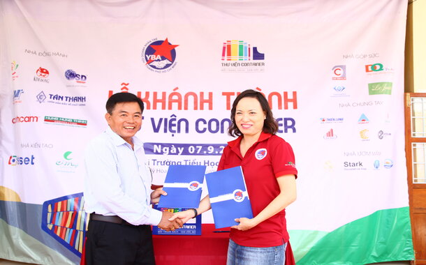 Trao tặng Thư viện Container cho Trường tiểu học Mỹ Hoà 1, tỉnh Đồng Tháp